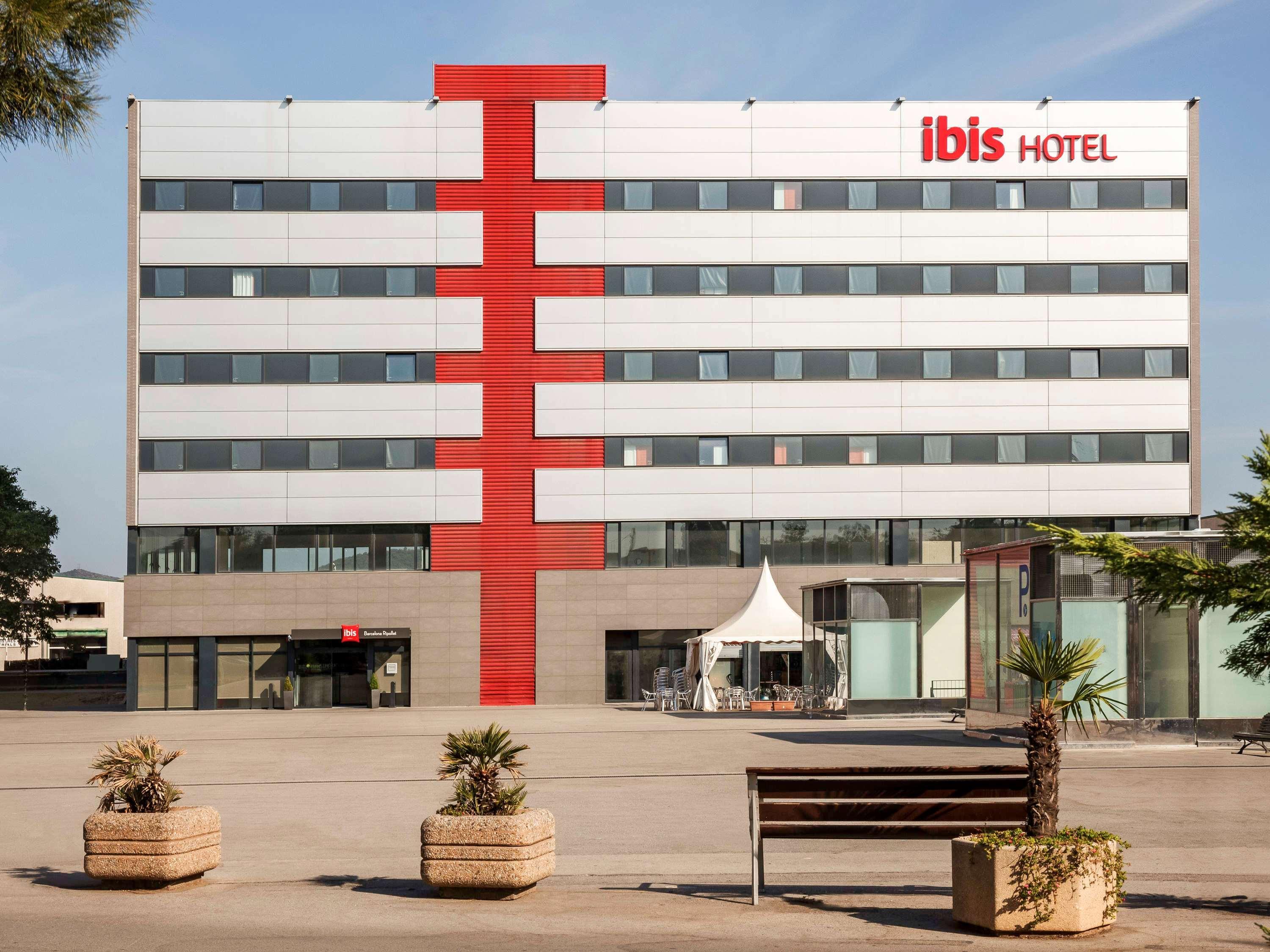 Ibis Ripollet Hotel Exterior photo
