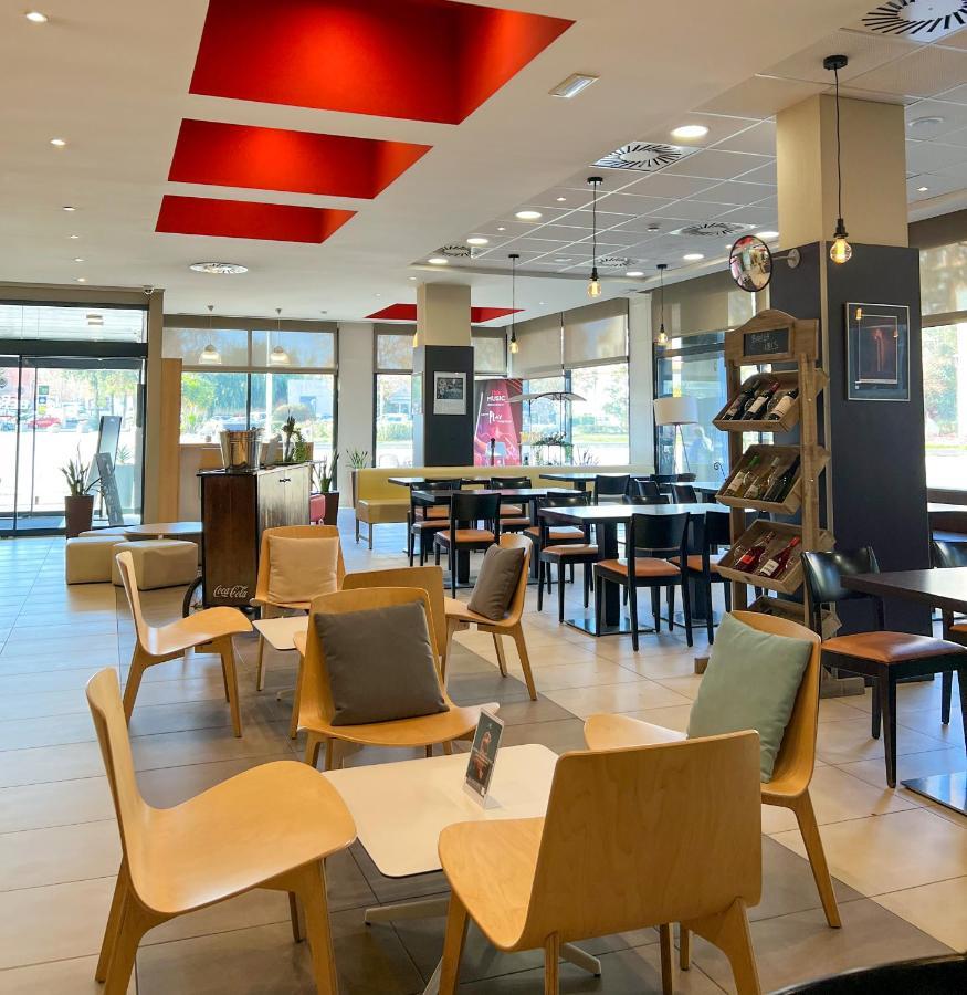 Ibis Ripollet Hotel Exterior photo